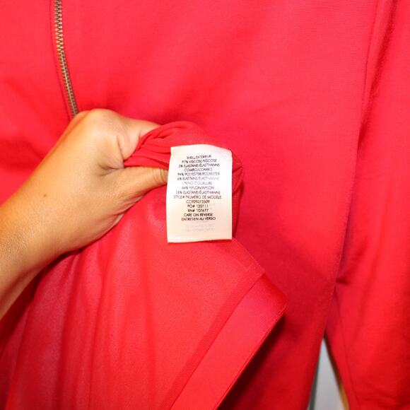 ALICE + OLIVIA - NWT - Nova Red Tulip Asymmetrical Mini Dress | 6 - Picture 10 of 12